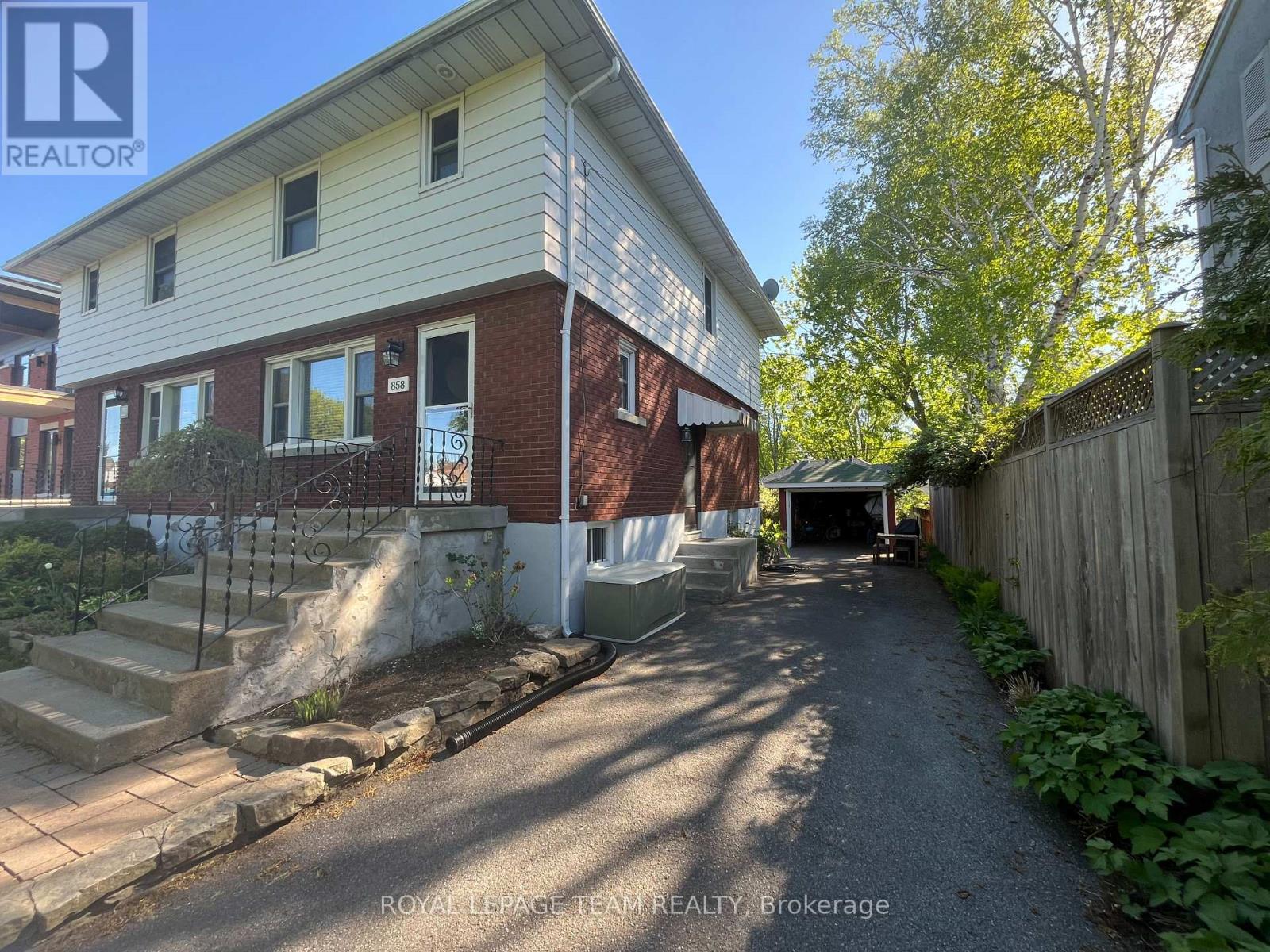858 Riddell Avenue N, Ottawa, Ontario K2A 2V9 - Photo 2 - X13154402