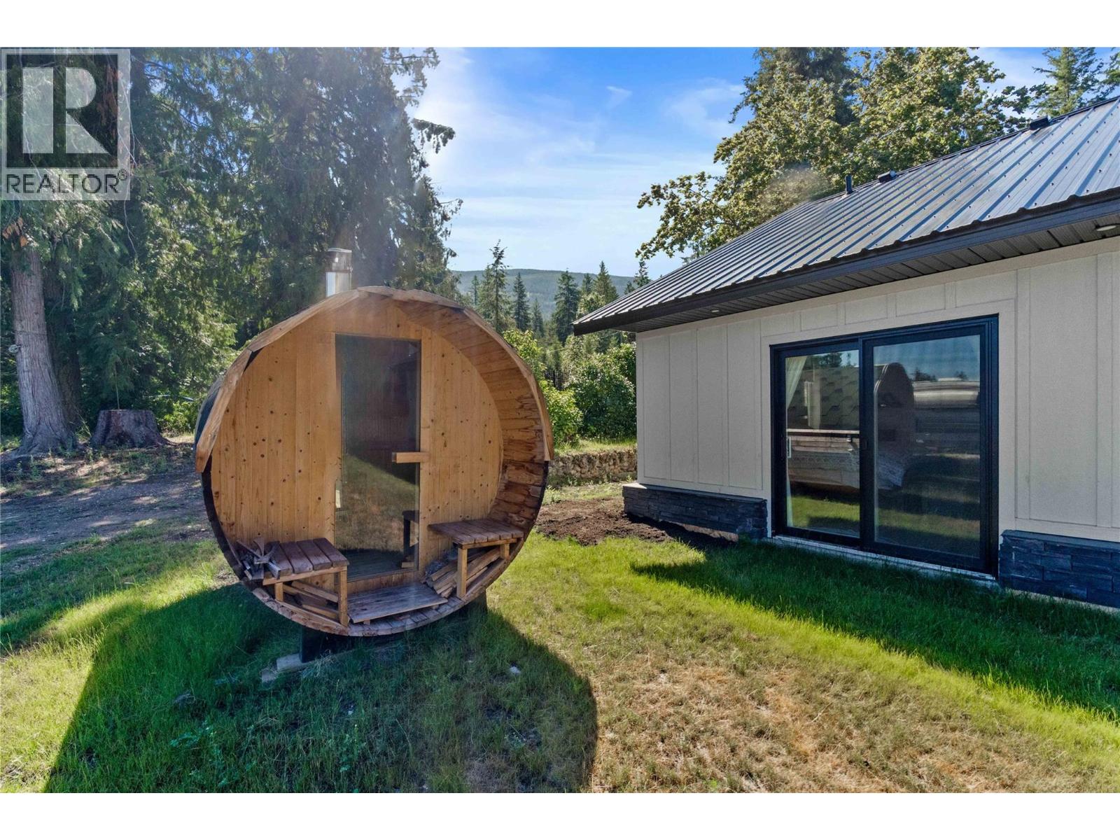 22 Parsons Road, Mara, British Columbia  V0E 2K0 - Photo 86 - 10385680