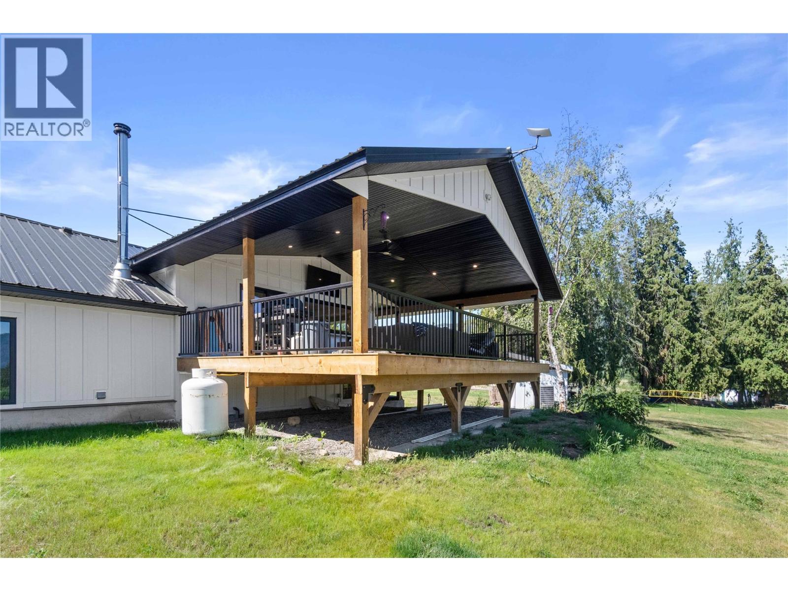 22 Parsons Road, Mara, British Columbia  V0E 2K0 - Photo 84 - 10385680