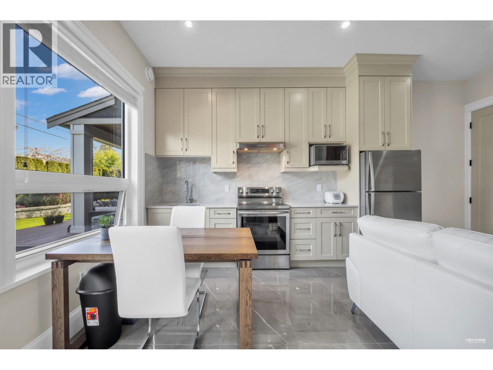 8460 Fairway Road, Richmond, British Columbia  V7C 1Y6 - Photo 31 - R3126494