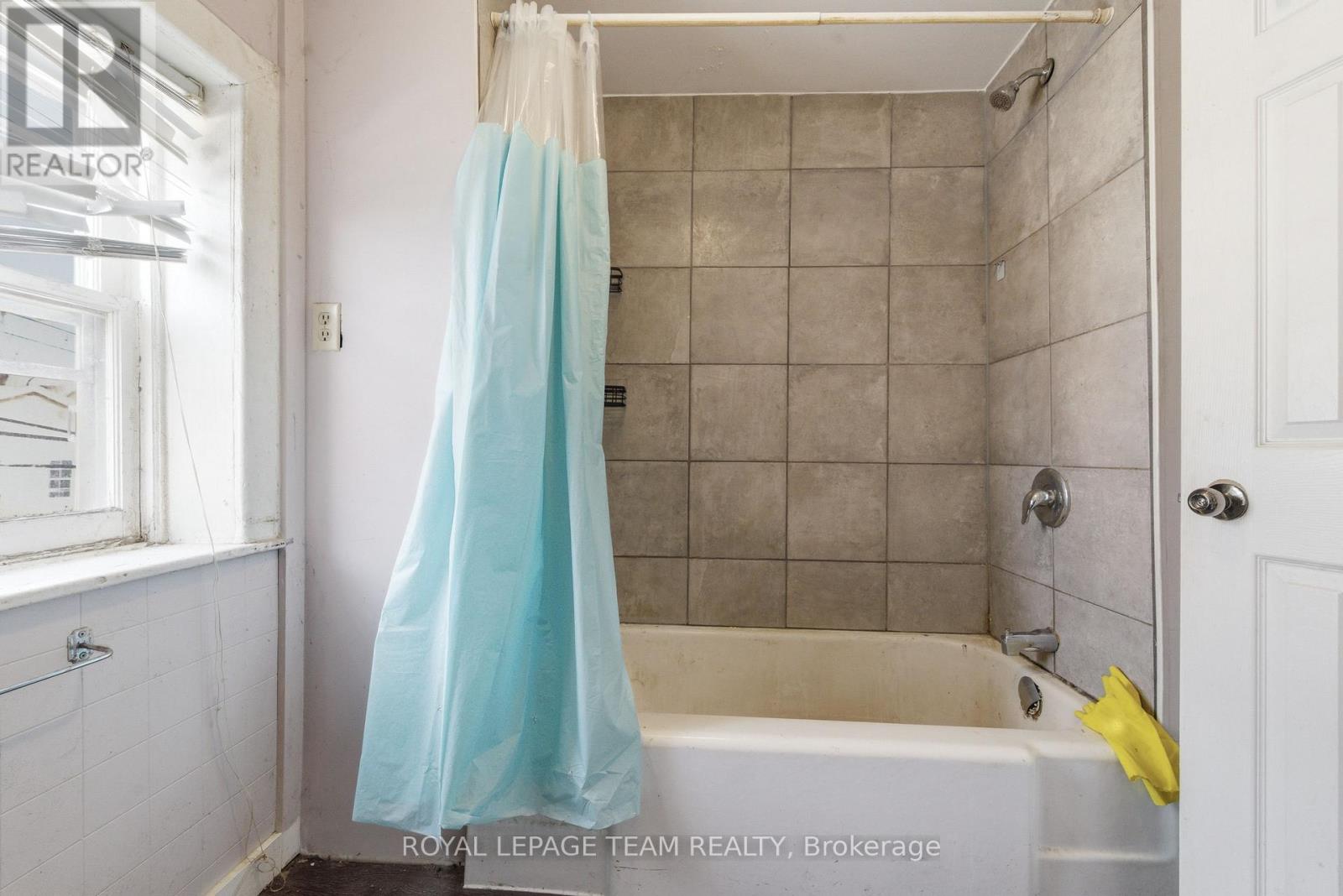 42 Bonnechere Street S, Renfrew, Ontario  K7V 1Z1 - Photo 16 - X13159142