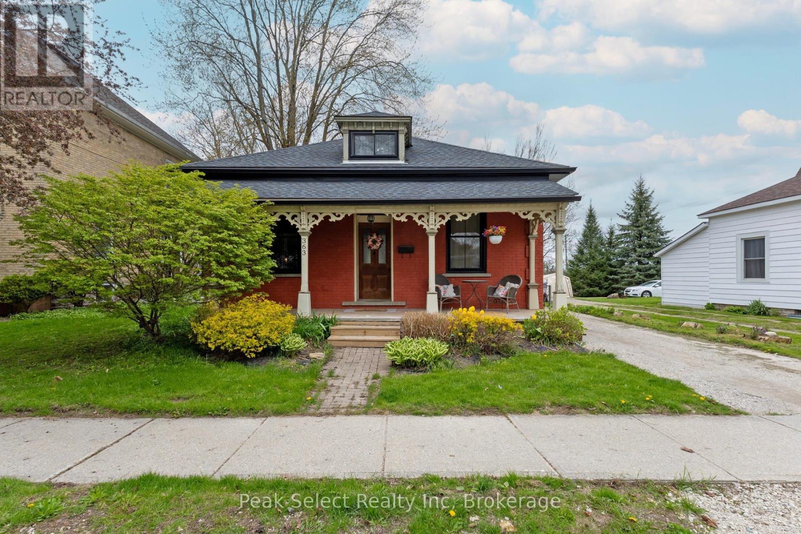 363 Queen Street E, St. Marys, Ontario N4X 1B1 - Photo 5 - X12688572
