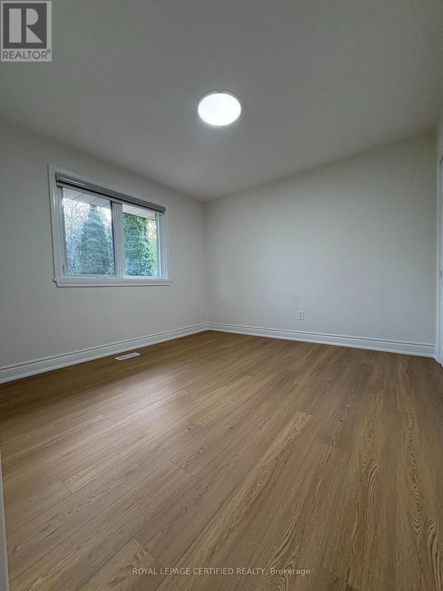 414 Third Line, Oakville, Ontario  L6L 4A5 - Photo 17 - W13159144