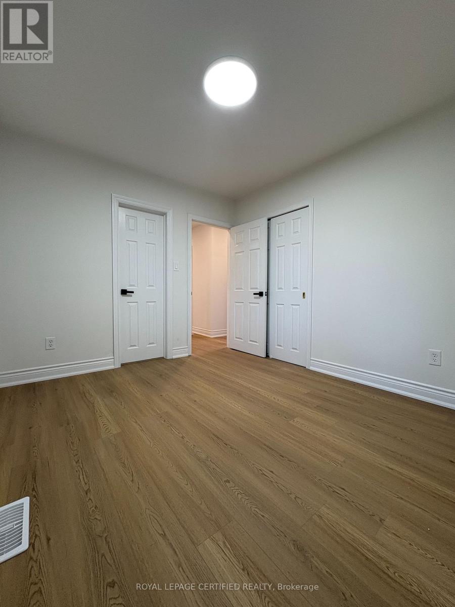 414 Third Line, Oakville, Ontario  L6L 4A5 - Photo 13 - W13159144