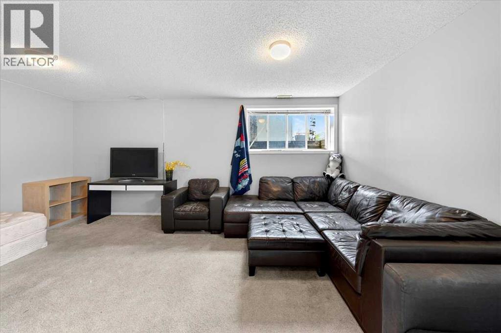 15 Cedarview Mews, Calgary, Alberta  T2W 6H8 - Photo 39 - A2312178