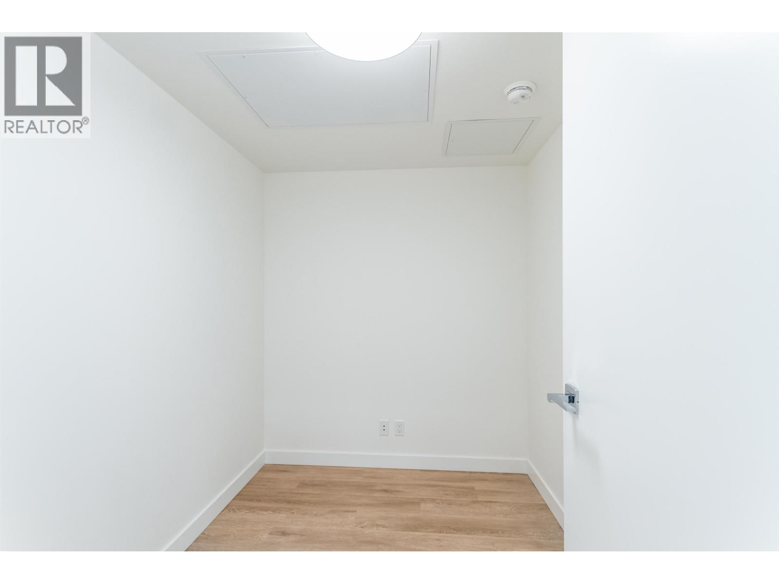 2010 567 Emerson Street, Coquitlam, British Columbia  V3J 0M8 - Photo 11 - R3126663