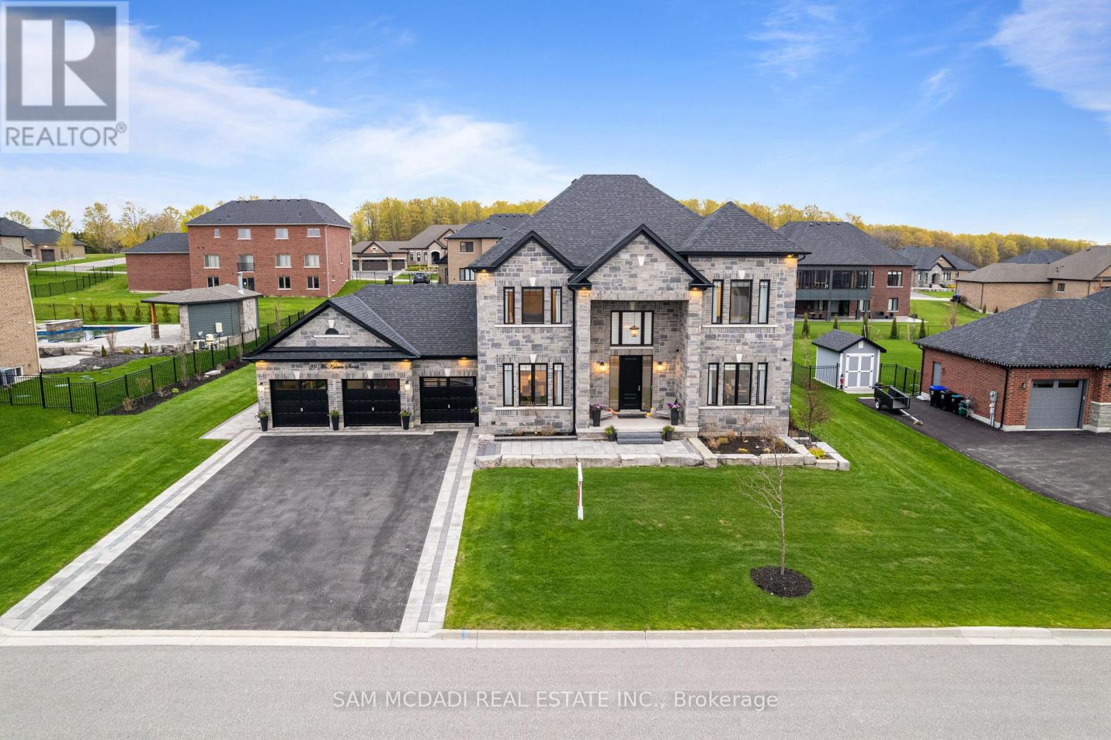 39 Mckeown Street, Essa, Ontario  L0L 2N0 - Photo 1 - N13159184