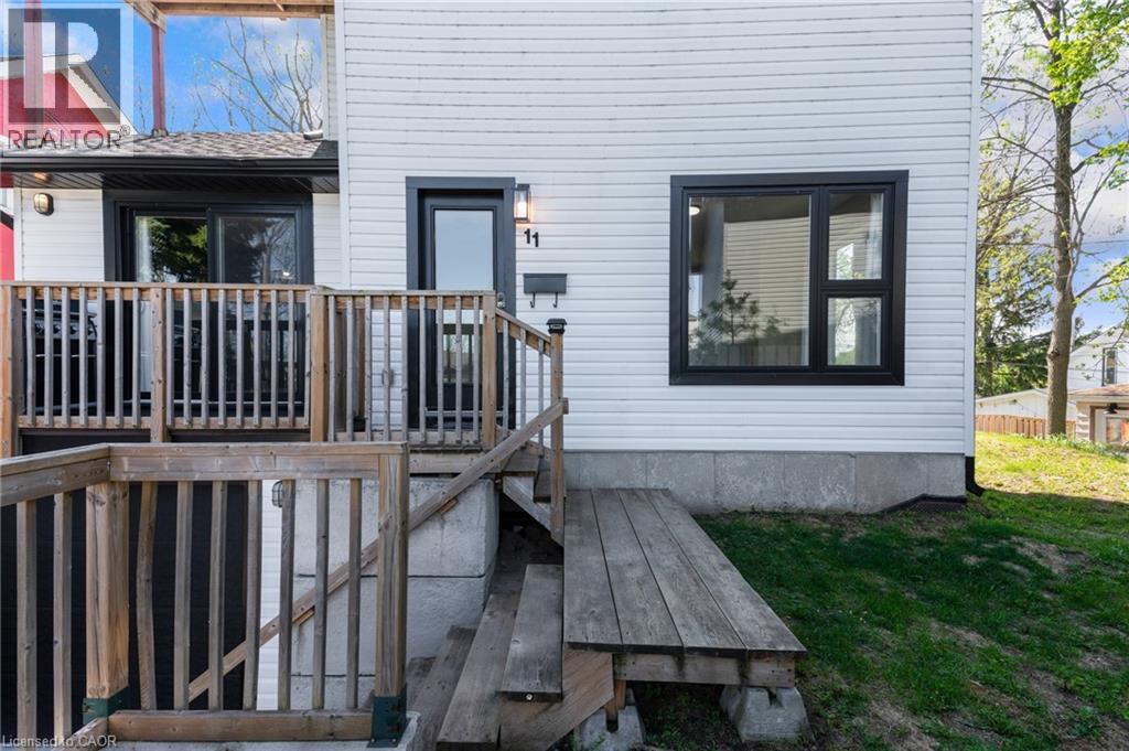 11 Eagle Hill, Cambridge, Ontario  N3C 2C8 - Photo 4 - 40832406