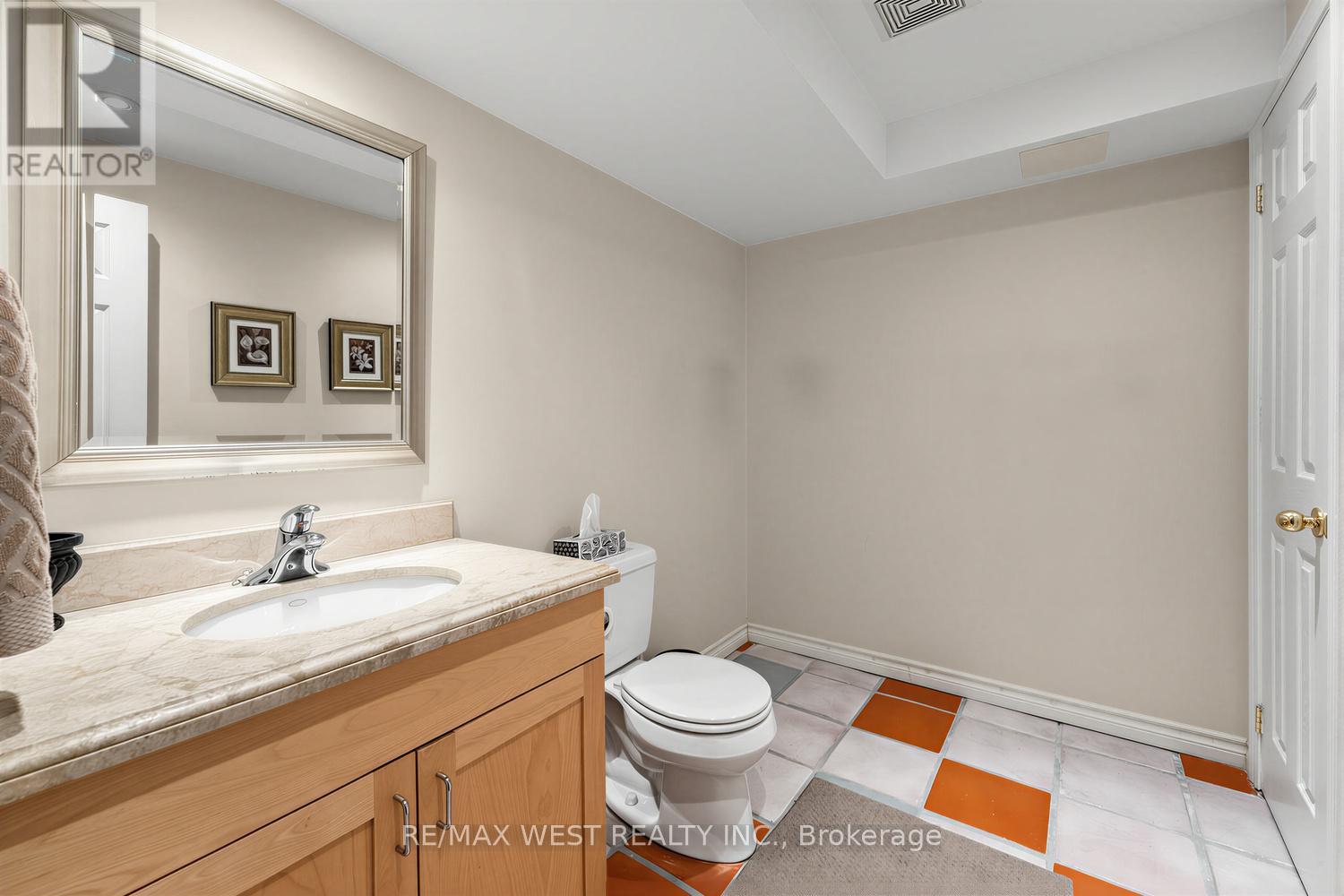 5519 Windy Hill Court, Mississauga, Ontario  L4Z 3W4 - Photo 22 - W13159152