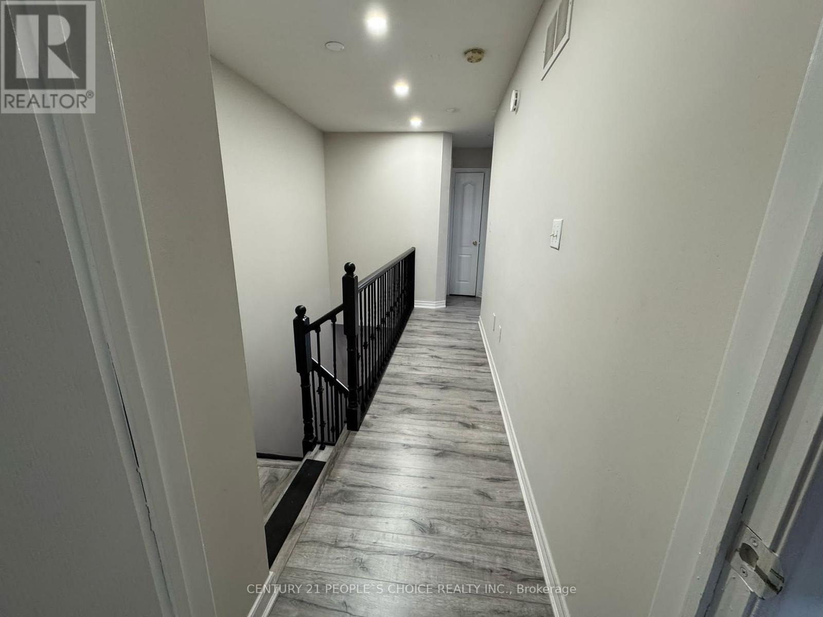 3704 Golden Locust Drive, Mississauga, Ontario  L5N 8N8 - Photo 11 - W13159156