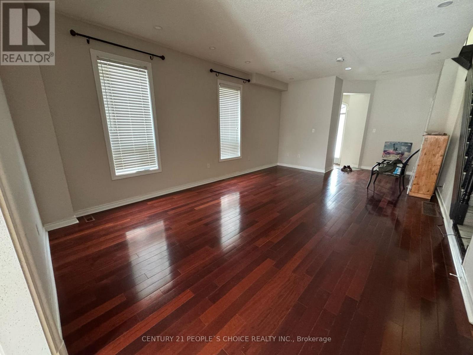 3704 Golden Locust Drive, Mississauga, Ontario  L5N 8N8 - Photo 2 - W13159156