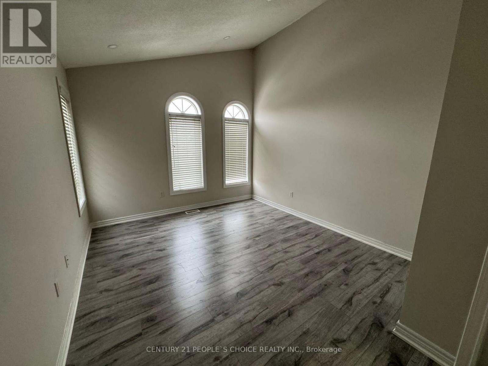 3704 Golden Locust Drive, Mississauga, Ontario  L5N 8N8 - Photo 7 - W13159156