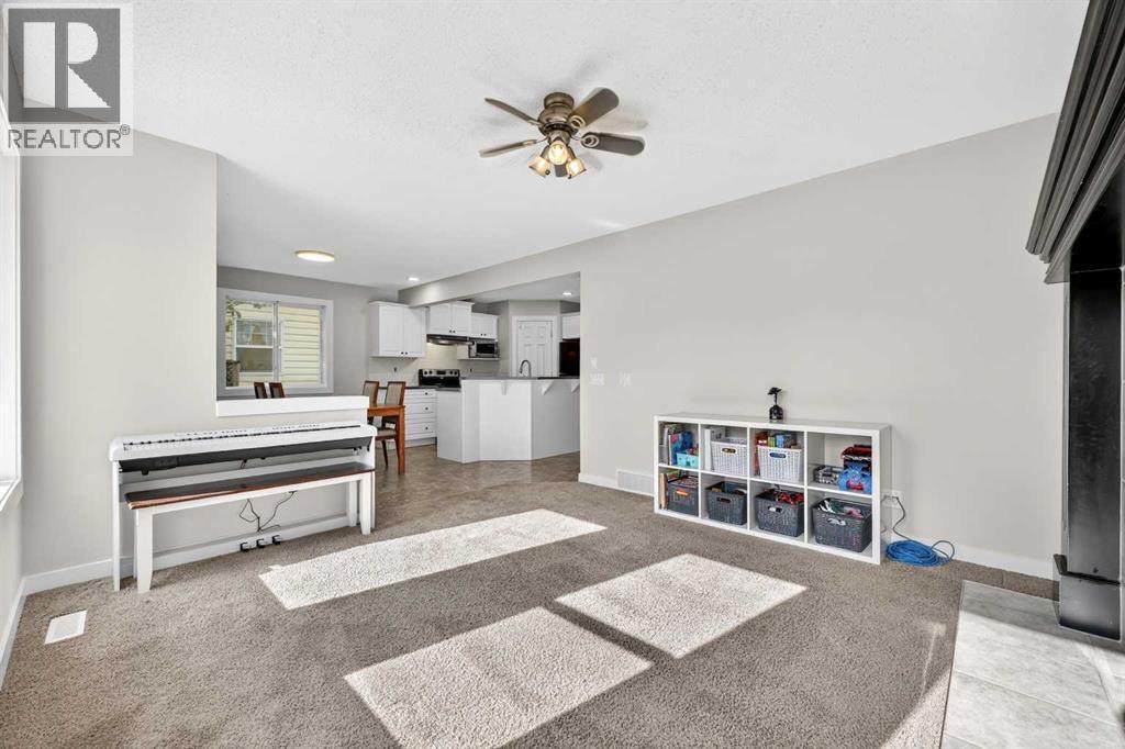988 Prestwick Circle SE, Calgary, Alberta  T2Z 3X7 - Photo 8 - A2303541