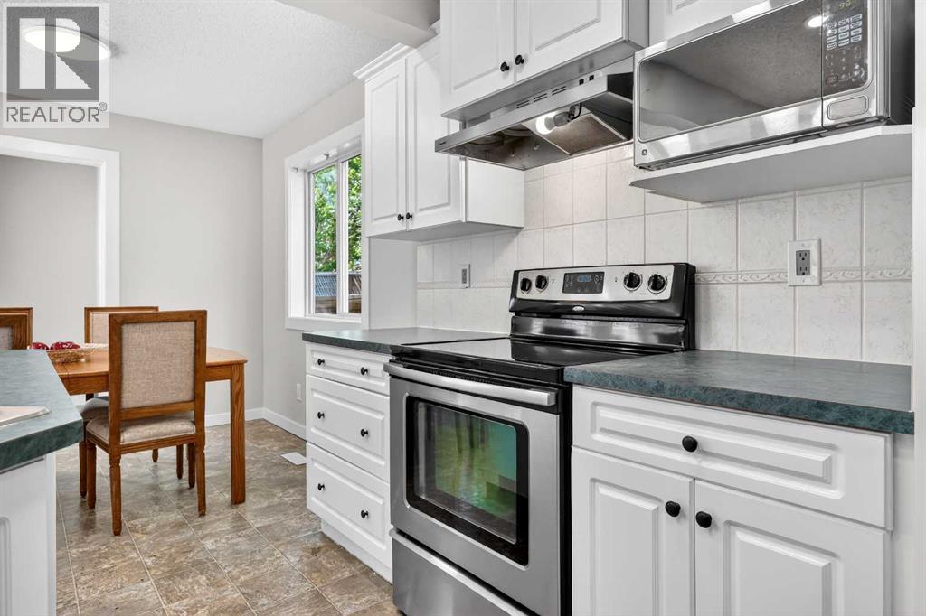 988 Prestwick Circle SE, Calgary, Alberta  T2Z 3X7 - Photo 13 - A2303541