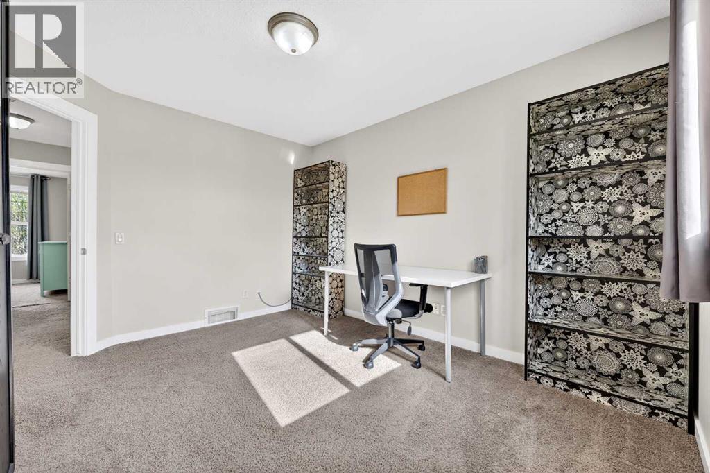 988 Prestwick Circle SE, Calgary, Alberta  T2Z 3X7 - Photo 29 - A2303541