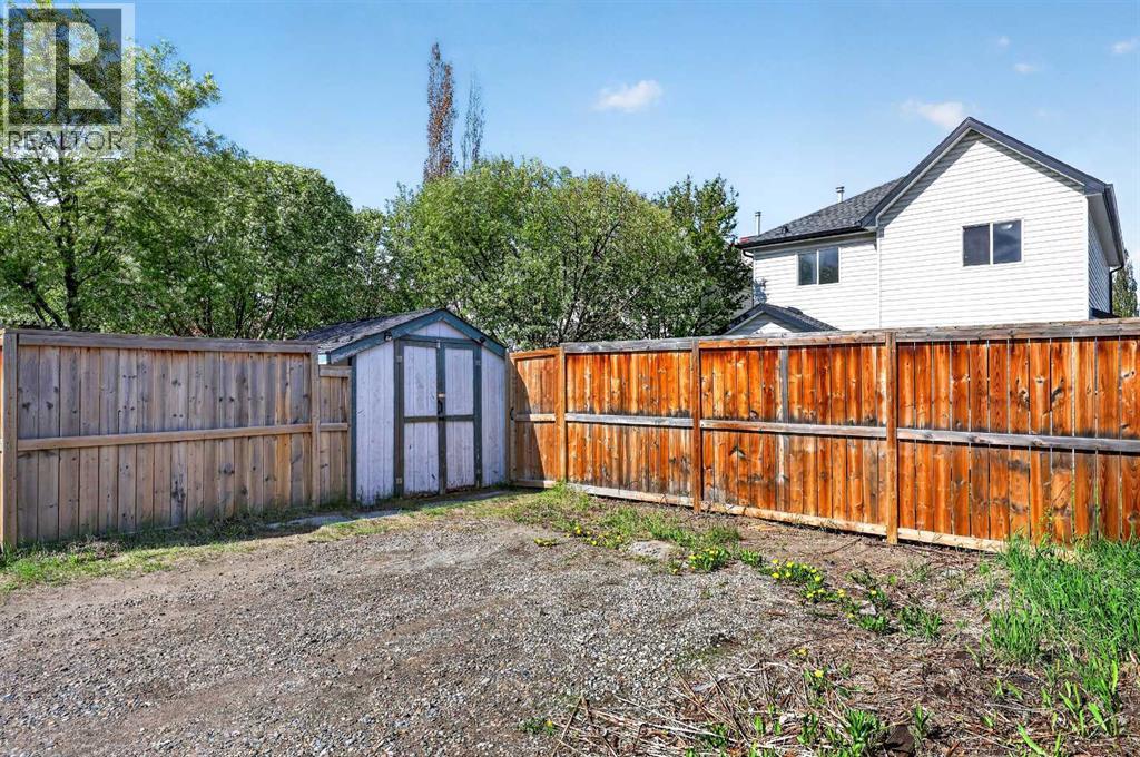 988 Prestwick Circle SE, Calgary, Alberta  T2Z 3X7 - Photo 48 - A2303541