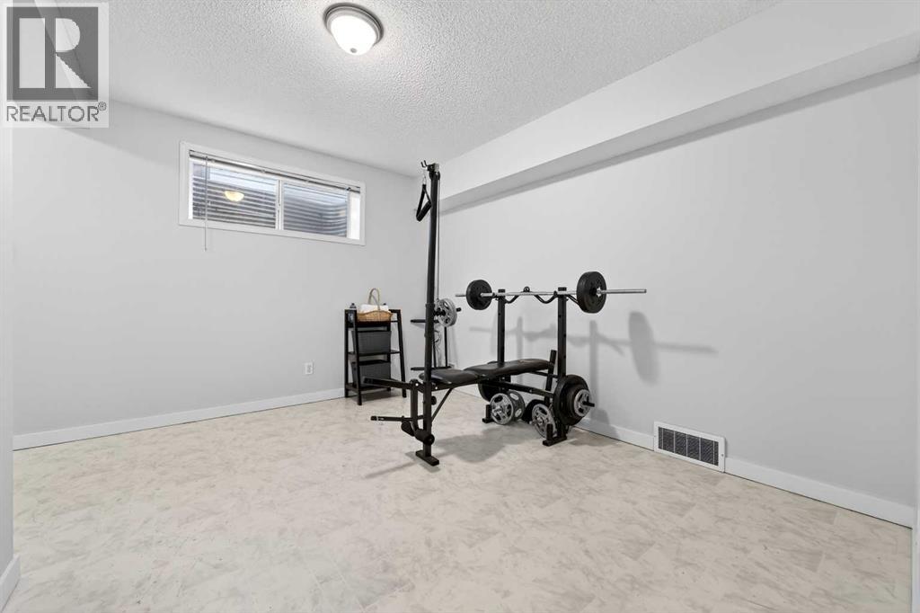 988 Prestwick Circle SE, Calgary, Alberta  T2Z 3X7 - Photo 38 - A2303541