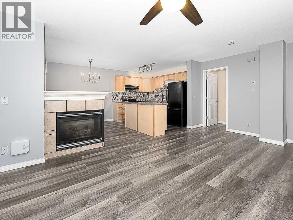 172 Simcoe Place SW, Calgary, Alberta  T3H 4T7 - Photo 5 - A2306968