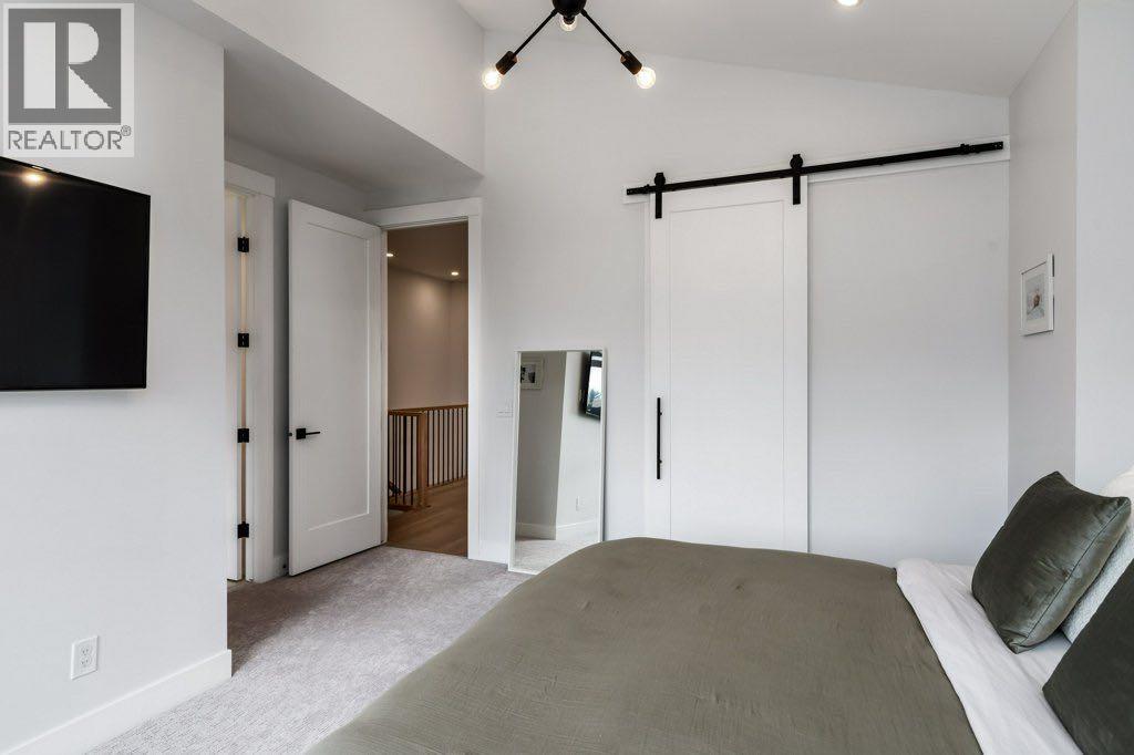 3010 26a Street SW, Calgary, Alberta  T3E 2E1 - Photo 16 - A2307163
