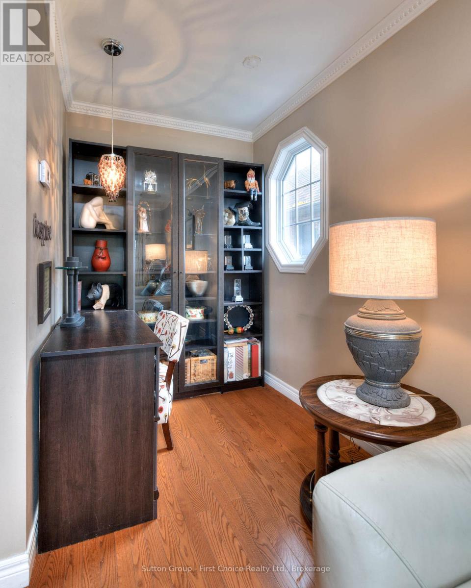182 Romeo Street S, Stratford, Ontario  N5A 4S9 - Photo 6 - X12738536