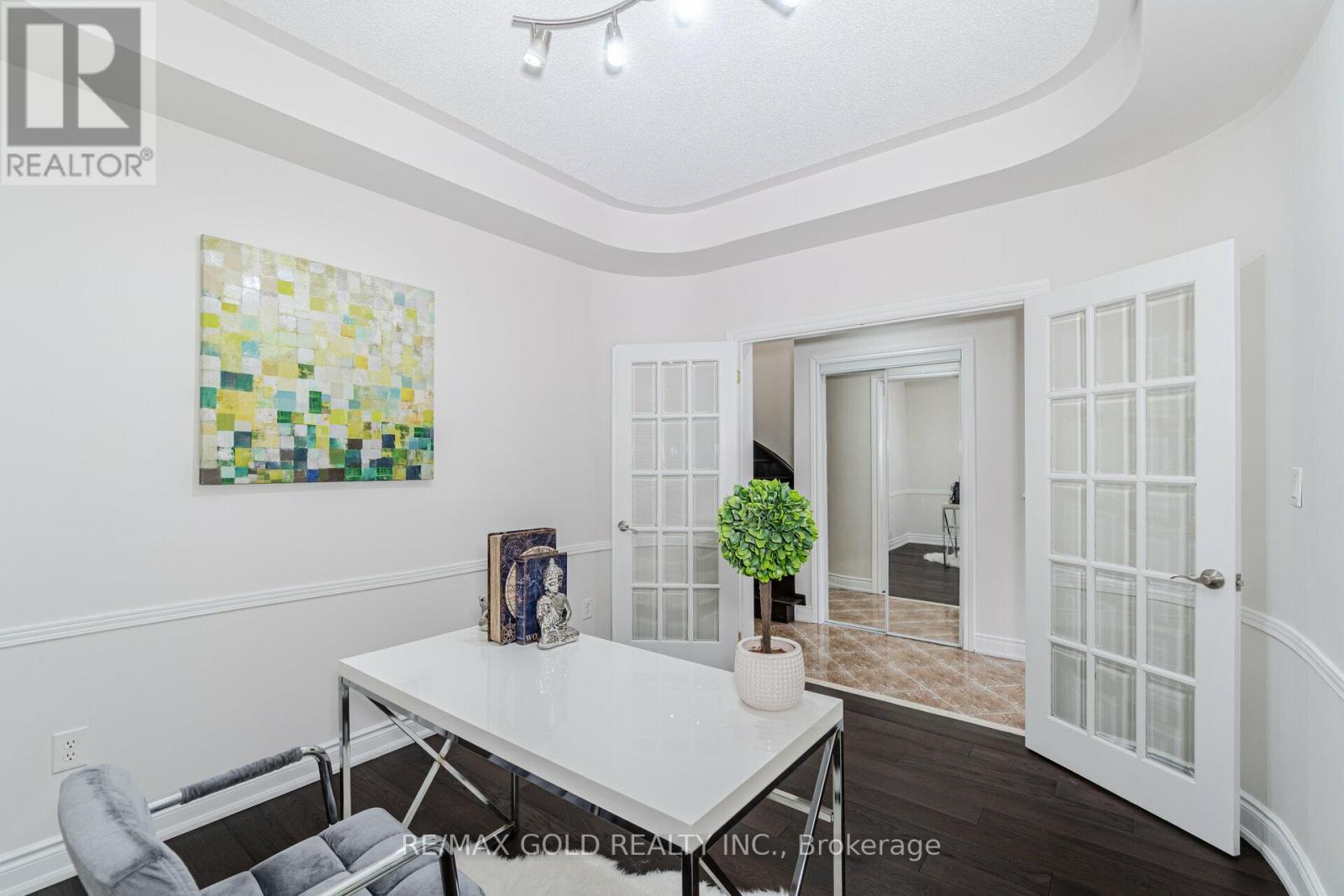 29 Ocean Ridge Drive, Brampton, Ontario L6R 3K5 - Photo 10 - W12925784