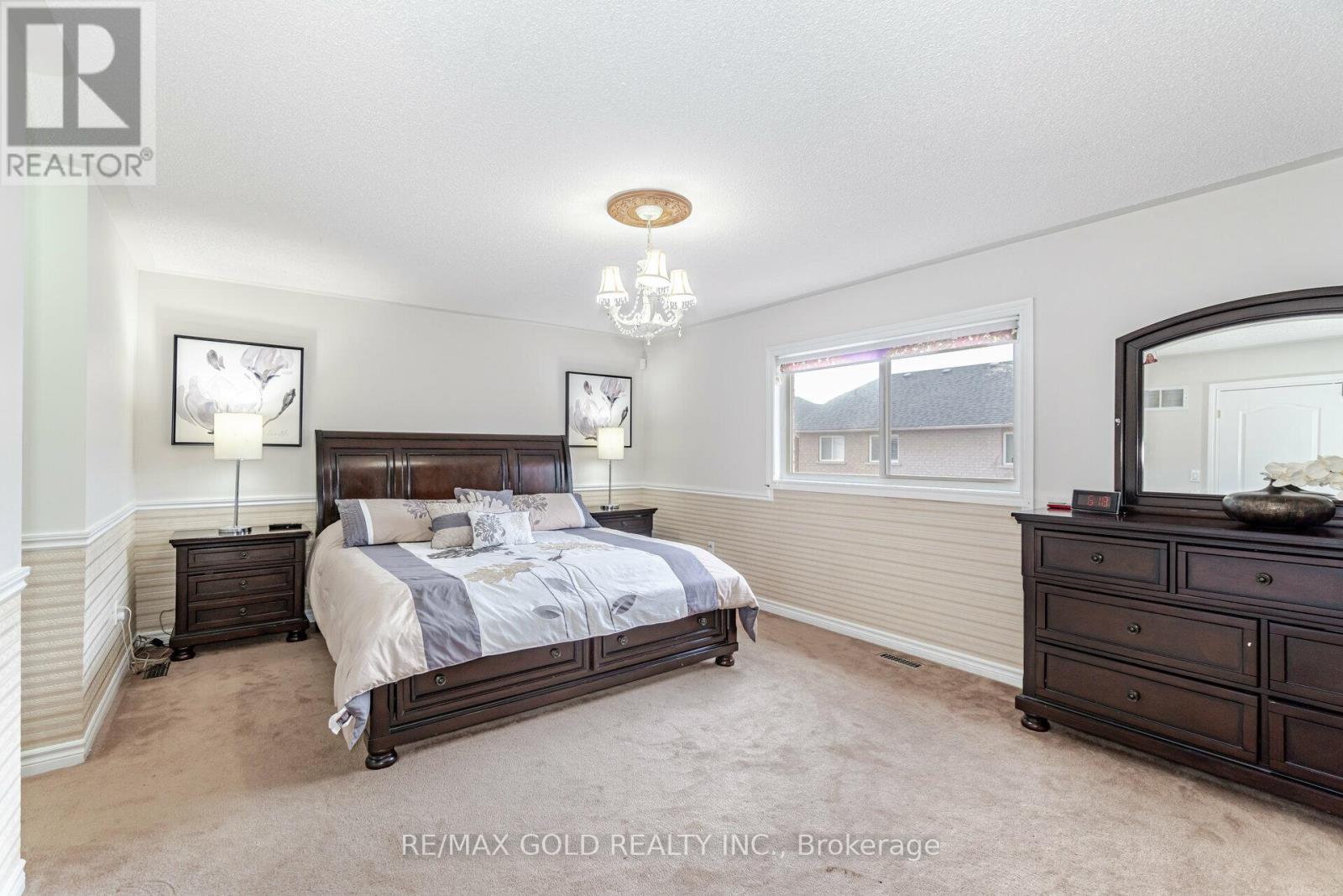 29 Ocean Ridge Drive, Brampton, Ontario L6R 3K5 - Photo 22 - W12925784