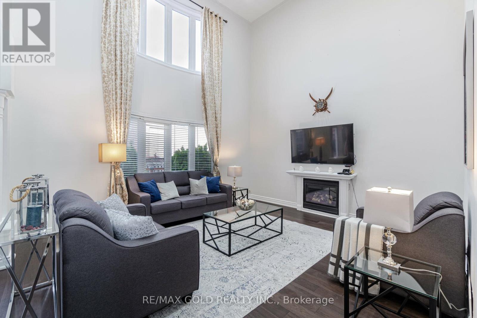 29 Ocean Ridge Drive, Brampton, Ontario L6R 3K5 - Photo 16 - W12925784