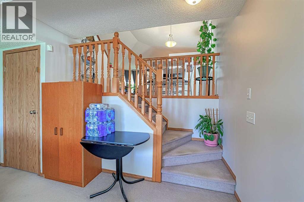 234 Martinvalley Mews NE, Calgary, Alberta  T3J 4W3 - Photo 18 - A2313604