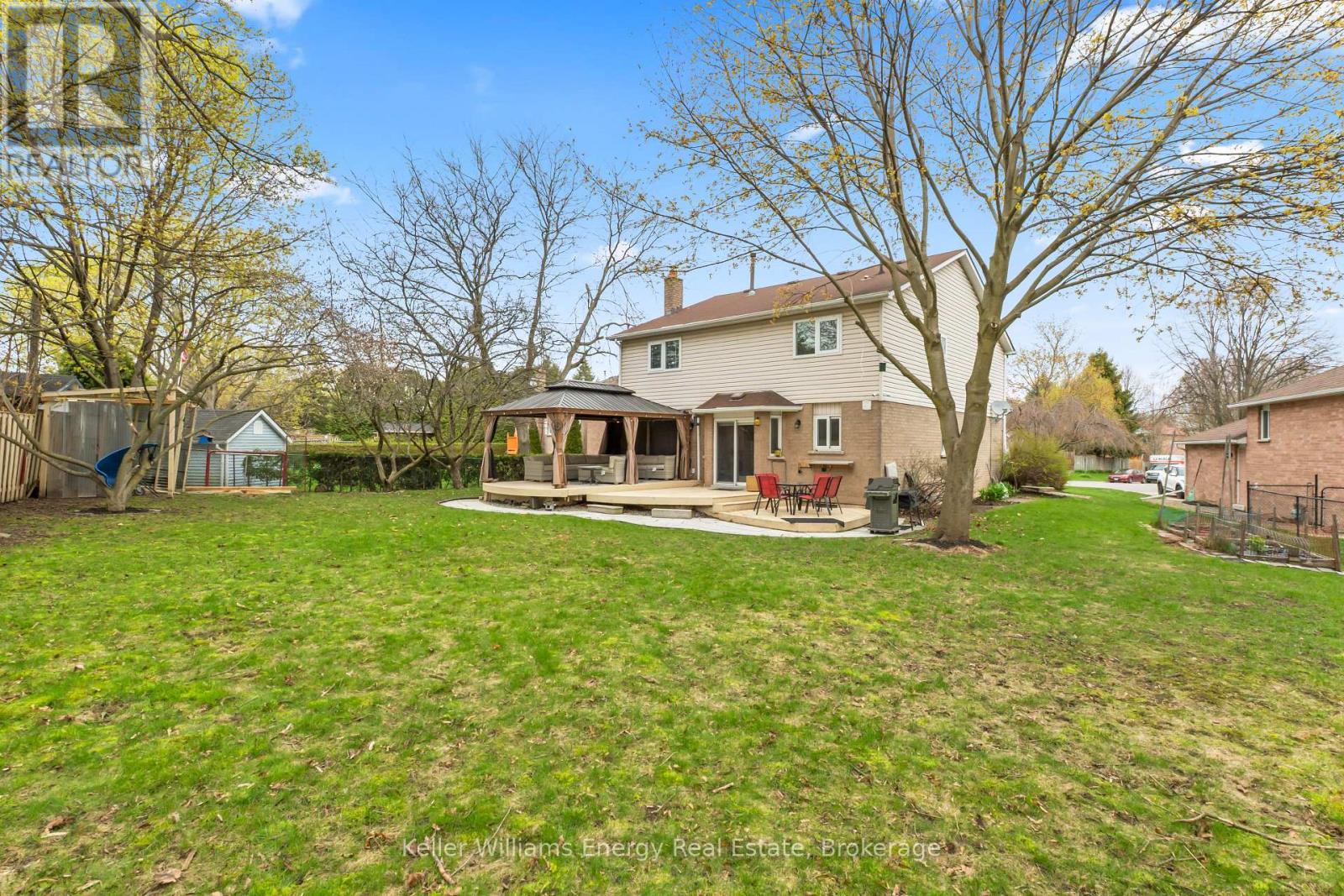 19 Farncomb Crescent, Clarington, Ontario  L1C 4L5 - Photo 45 - E13159254