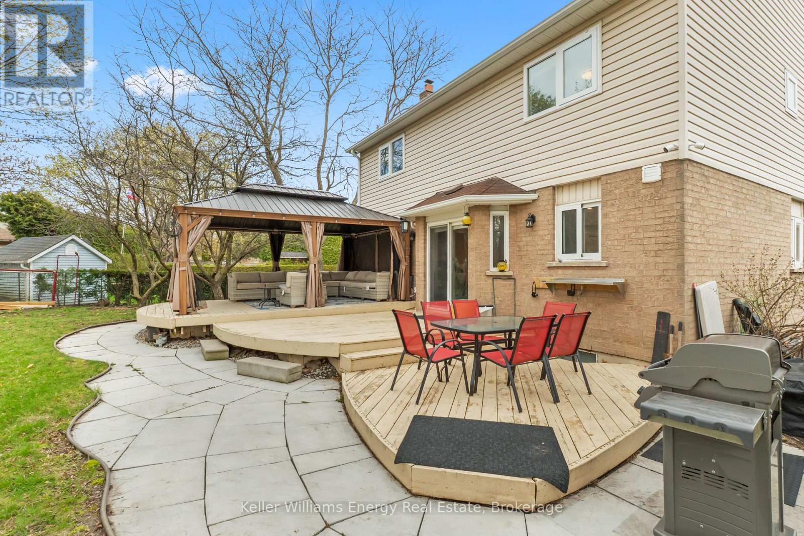 19 Farncomb Crescent, Clarington, Ontario  L1C 4L5 - Photo 48 - E13159254