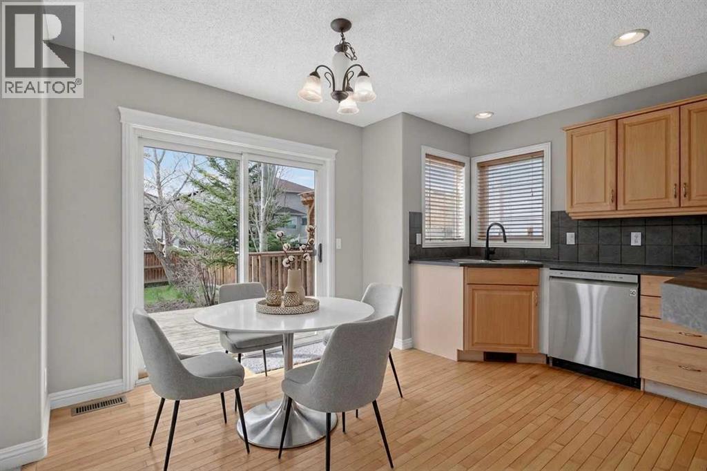 173 Covehaven Gardens NE, Calgary, Alberta  T3K 6A2 - Photo 6 - A2309406