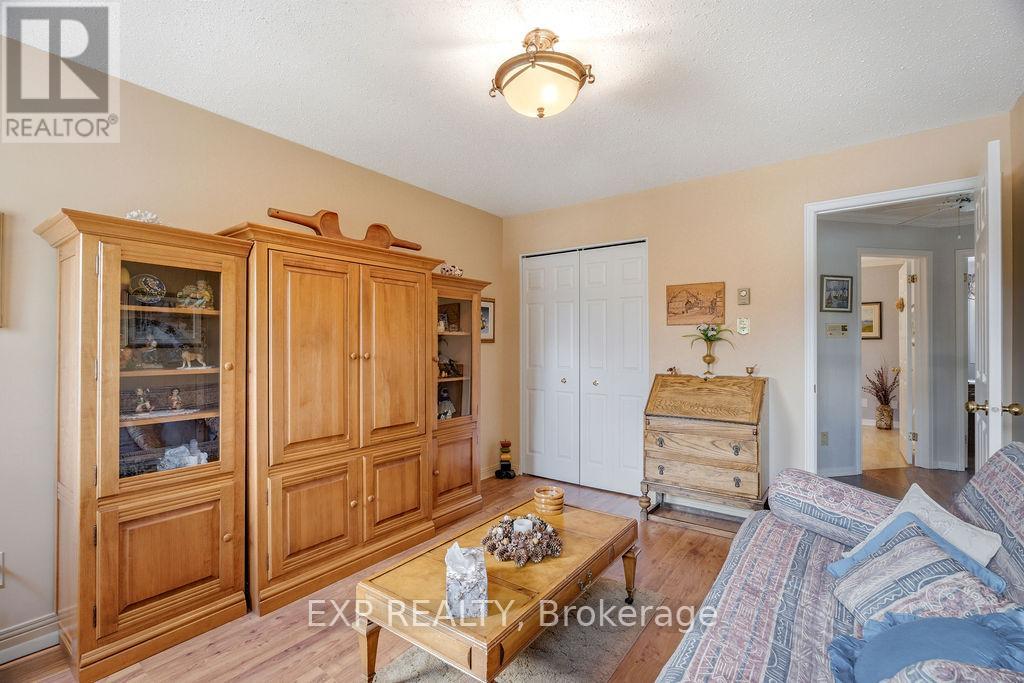 1536 Michaelsem Street, Ottawa, Ontario  K1C 4T5 - Photo 41 - X13157786