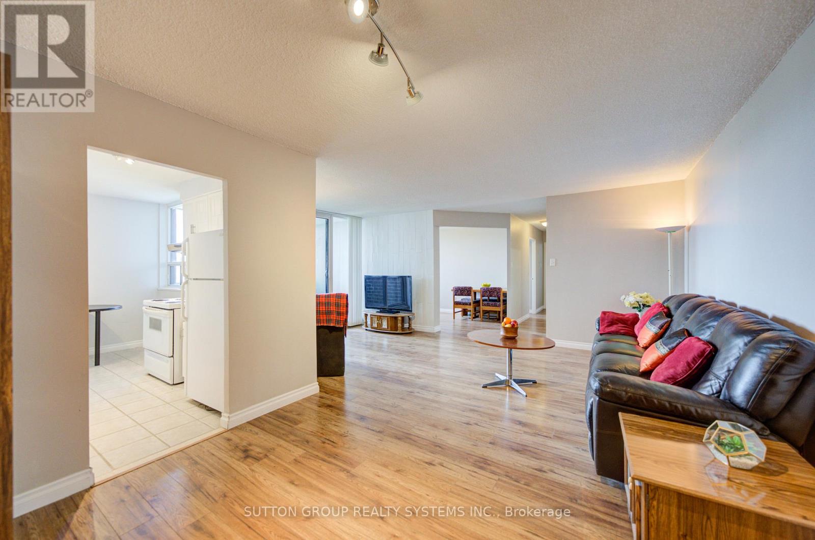 806 - 10 Muirhead Road, Toronto, Ontario M2J 4P9 - Photo 9 - C13159232