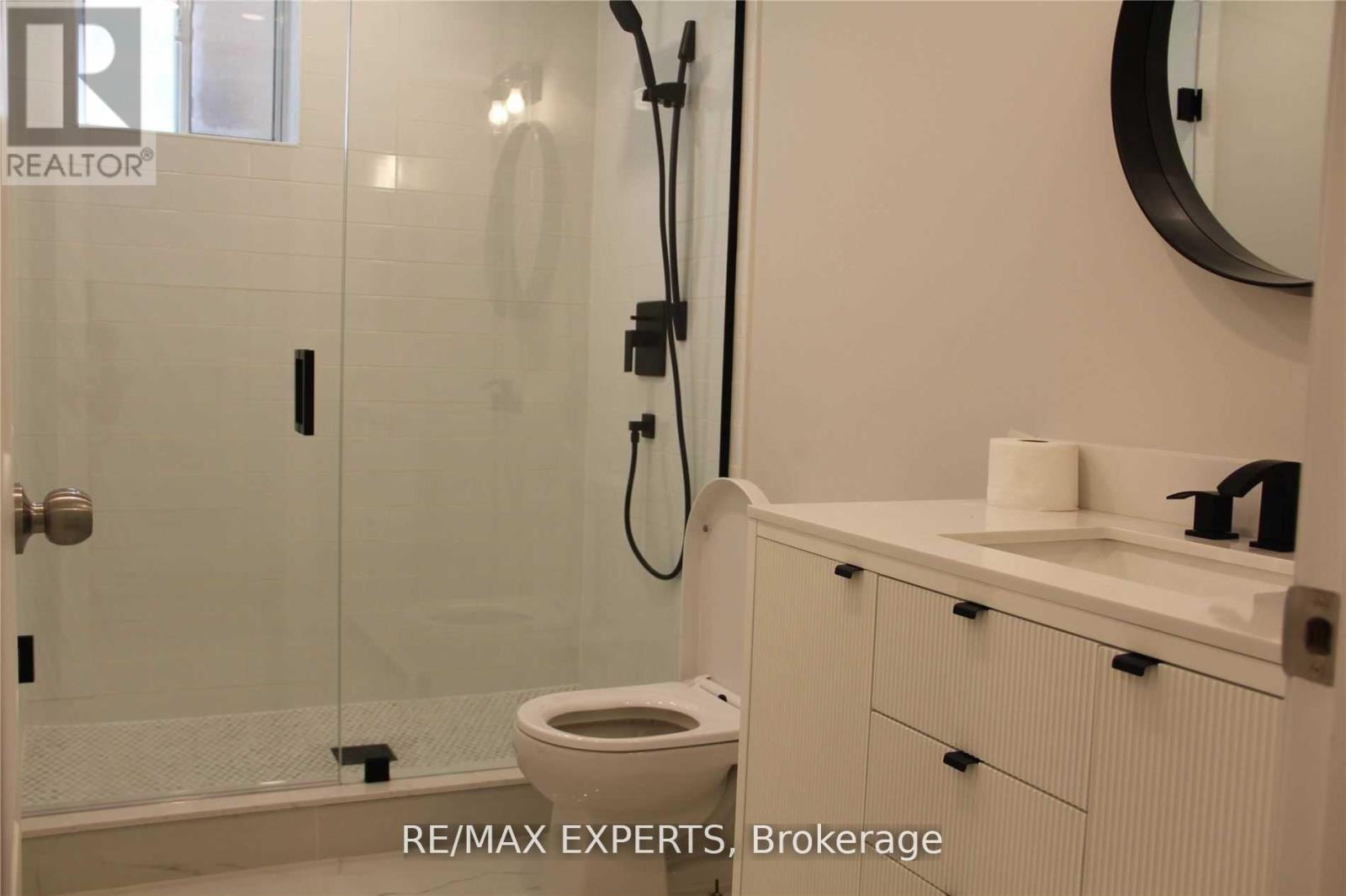 Bsmt - 599 Glencairn Avenue, Toronto, Ontario  M6B 1Z6 - Photo 10 - C13159250