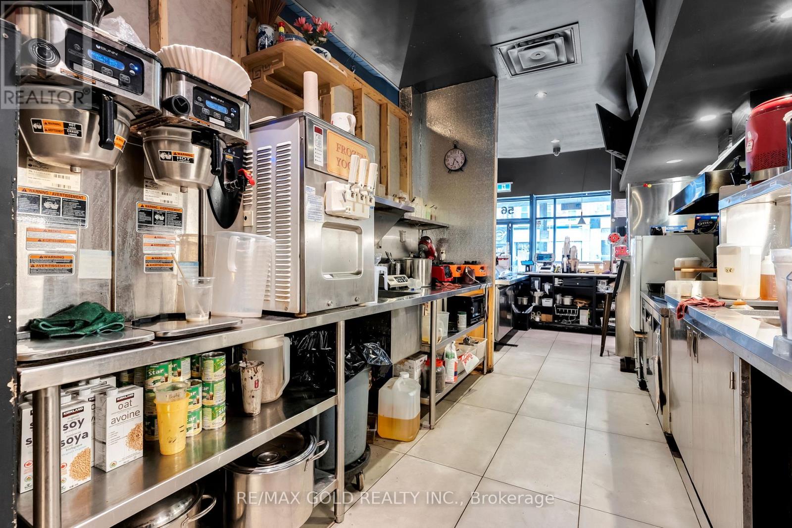 567 Yonge Street, Toronto, Ontario  M4Y 1Z2 - Photo 10 - C13159280