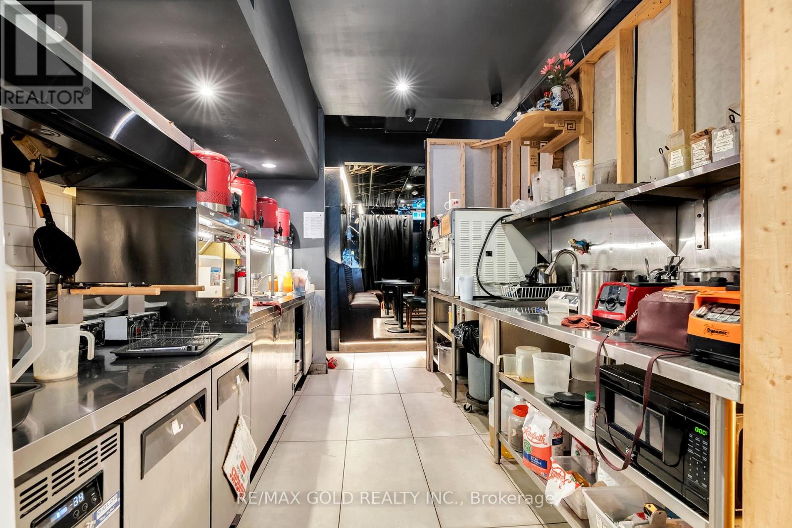 567 Yonge Street, Toronto, Ontario  M4Y 1Z2 - Photo 11 - C13159280