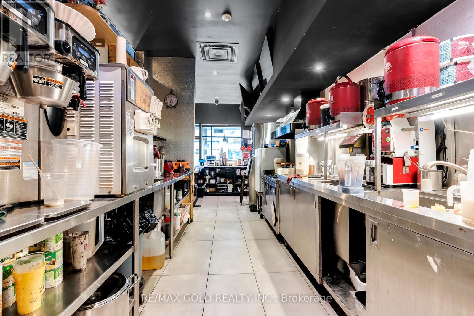 567 Yonge Street, Toronto, Ontario  M4Y 1Z2 - Photo 12 - C13159280