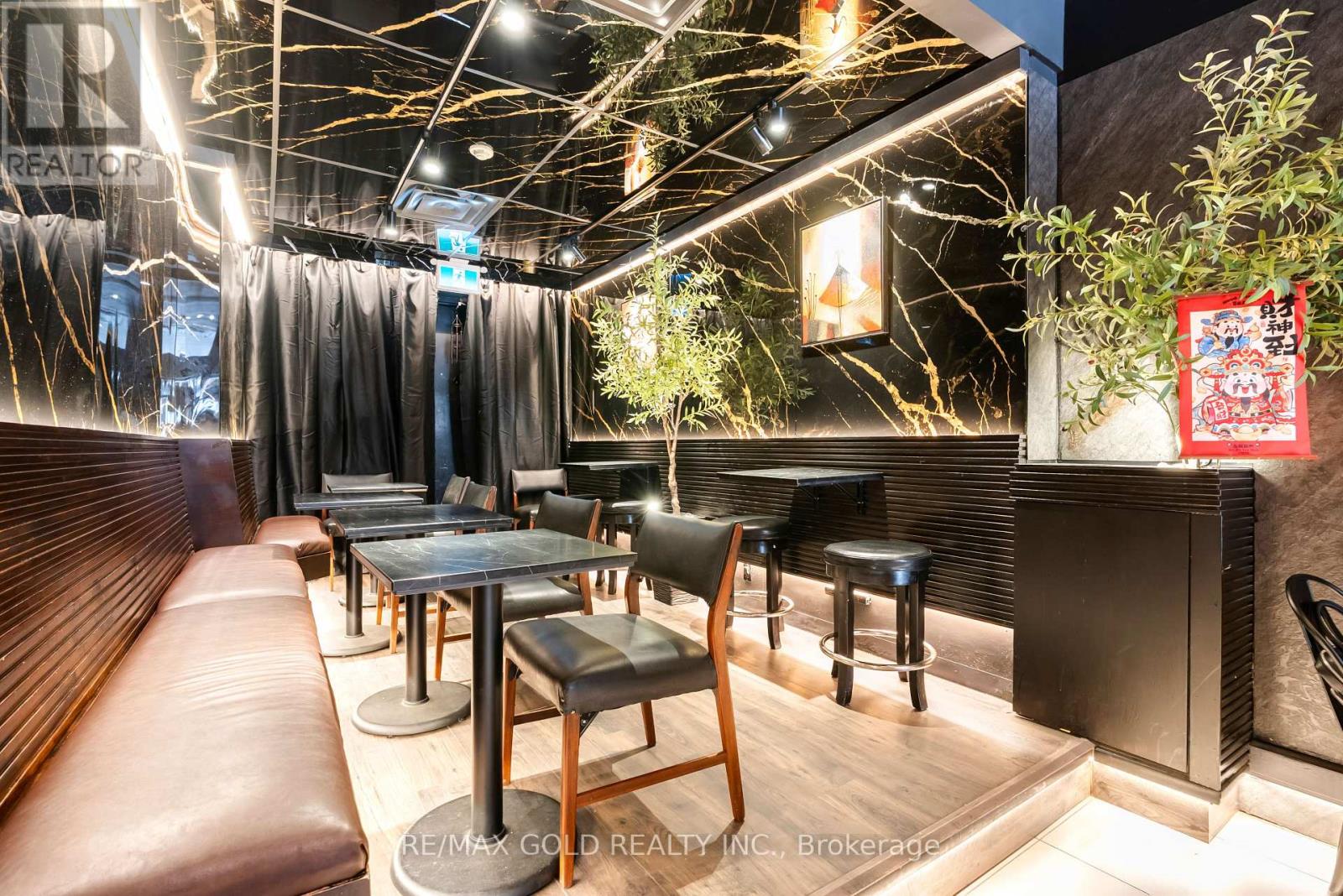 567 Yonge Street, Toronto, Ontario  M4Y 1Z2 - Photo 24 - C13159280