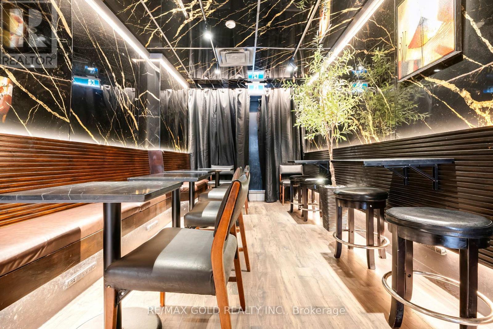 567 Yonge Street, Toronto, Ontario  M4Y 1Z2 - Photo 25 - C13159280