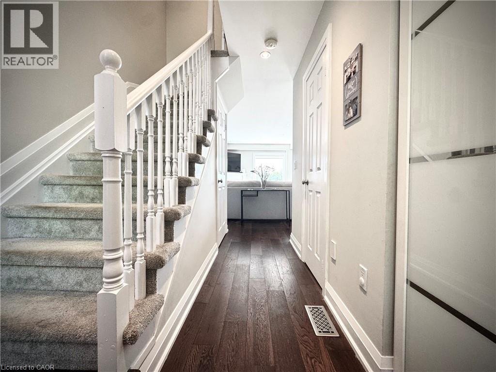 2871 Darien Road Unit# 30, Burlington, Ontario  L7M 4R6 - Photo 3 - 40831619