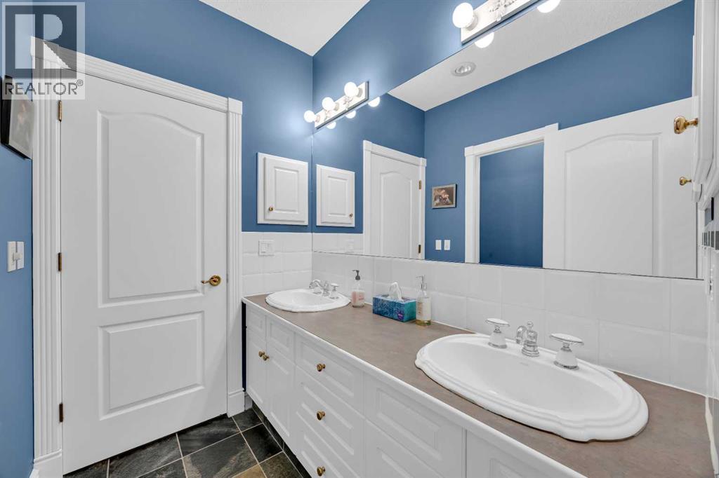 216 Evergreen Heath SW, Calgary, Alberta  T2Y 3B6 - Photo 28 - A2301215
