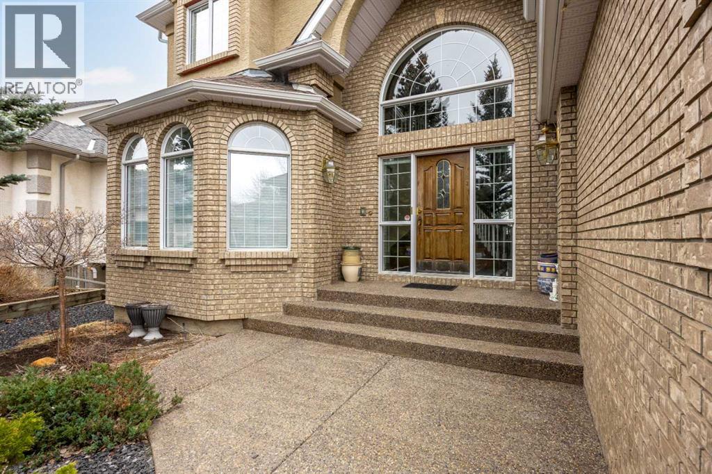 216 Evergreen Heath SW, Calgary, Alberta  T2Y 3B6 - Photo 3 - A2301215