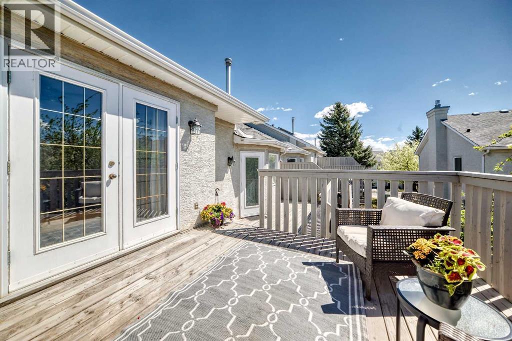 19 Sunlake Gardens SE, Calgary, Alberta  T2X 3G4 - Photo 4 - A2311660