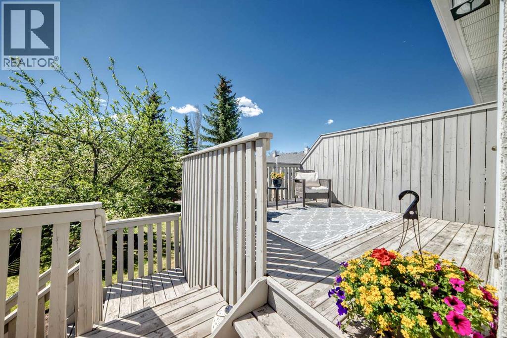 19 Sunlake Gardens SE, Calgary, Alberta  T2X 3G4 - Photo 5 - A2311660