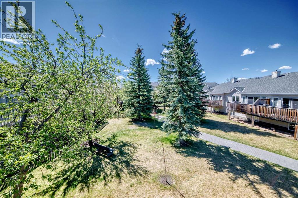 19 Sunlake Gardens SE, Calgary, Alberta  T2X 3G4 - Photo 3 - A2311660