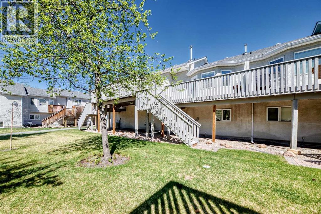 19 Sunlake Gardens SE, Calgary, Alberta  T2X 3G4 - Photo 7 - A2311660