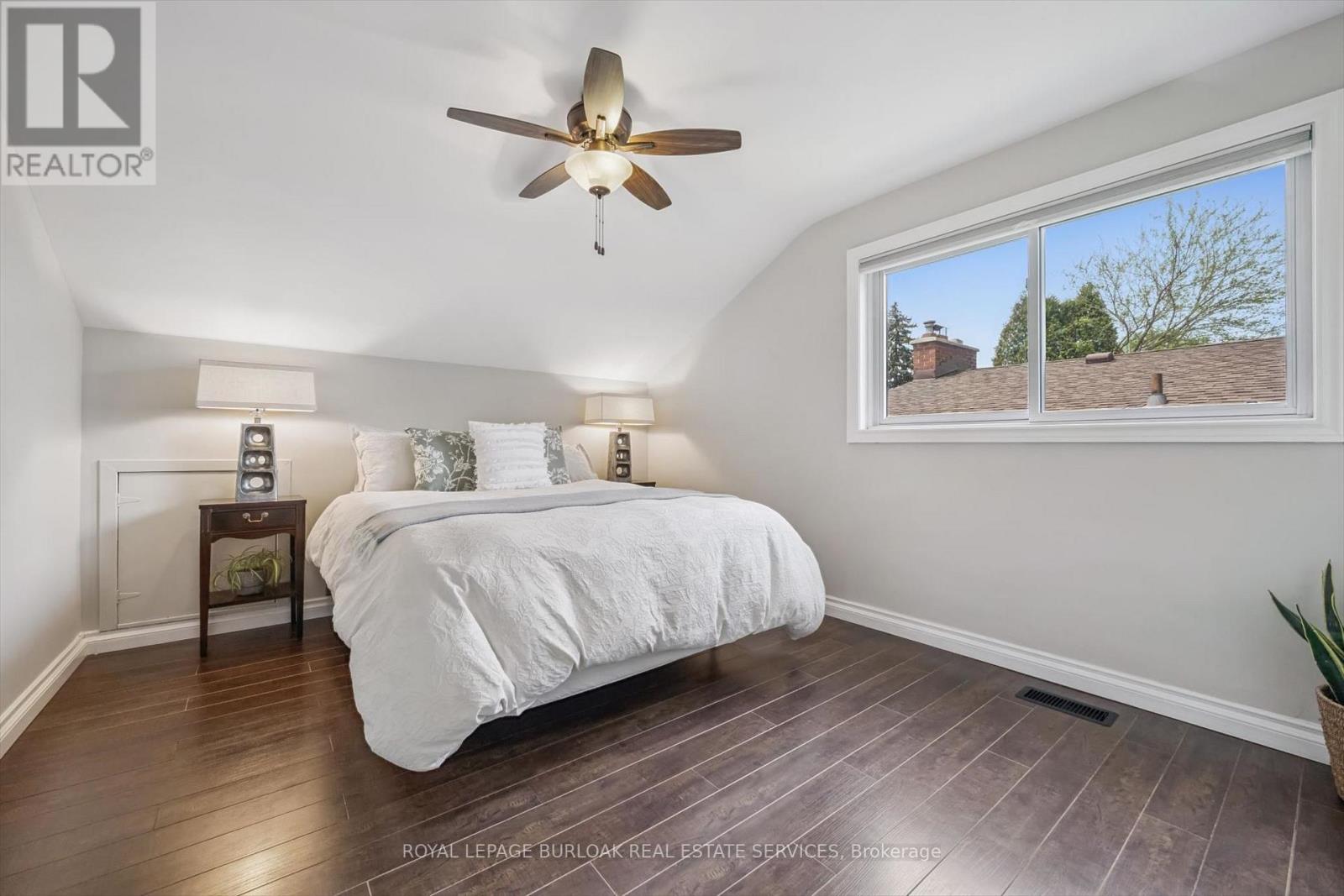 291 Strathcona Drive, Burlington, Ontario  L7L 2C9 - Photo 16 - W13159202