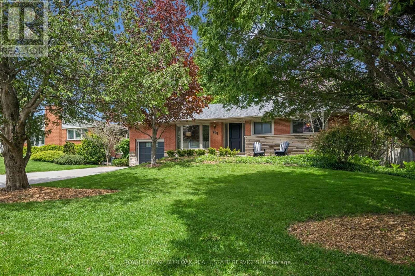 291 Strathcona Drive, Burlington, Ontario  L7L 2C9 - Photo 2 - W13159202