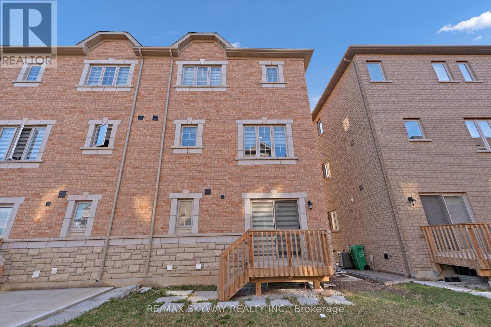 21 Allegro Drive, Brampton, Ontario  L6Y 5Y7 - Photo 32 - W13159240