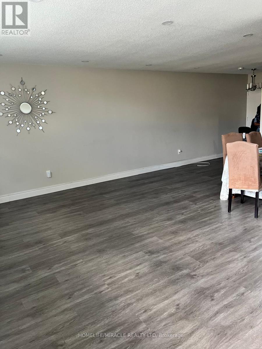 12 - 15 Albright Road, Hamilton, Ontario  L8K 5J2 - Photo 3 - X13159260